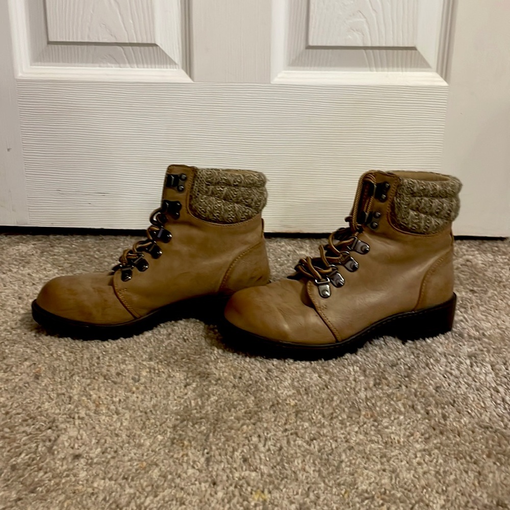 Children’s shoes